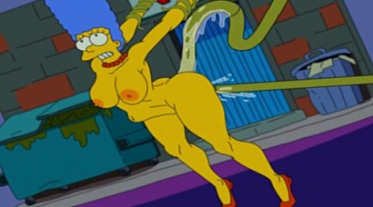 Marge Simpson and Alien